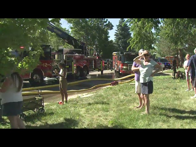 ⁣1 hurt, 2 homes damaged in Centennial fire