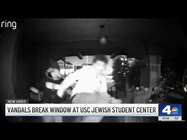 ⁣Vandals break window at USC Jewish student center