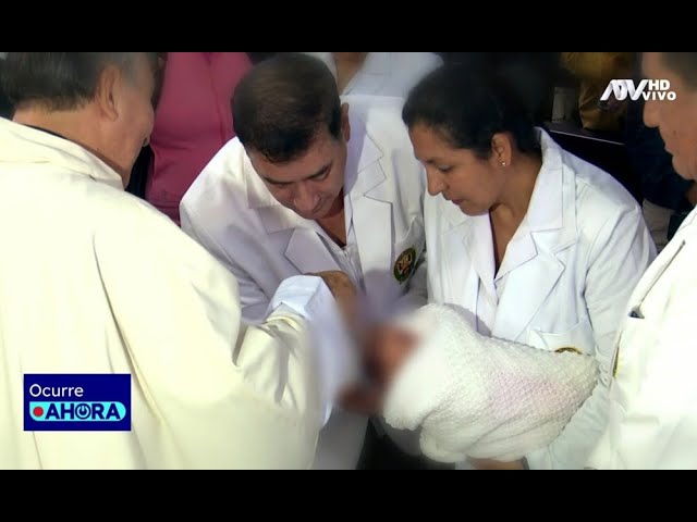 ⁣Bebé encontrada en un basural es bautizada y se llamará Luisa