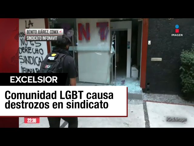 ⁣Protesta en el Infonavit: Denuncian homofobia por líder sindical que destruyó bandera