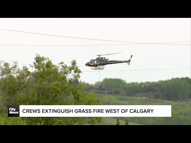 ⁣Crews extinguish grass fire west of Calgary
