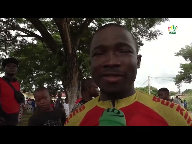 ⁣Le burkinabè Vincent Mouni remporte la 7ème étape du tour international du Cameroun.