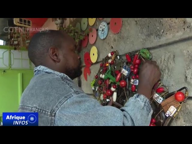 ⁣Un artiste kényan transforme les déchets en trésors