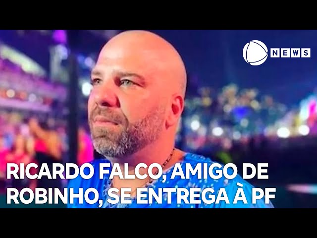 ⁣Ricardo Falco, amigo de Robinho, se entrega à PF para cumprir pena por estupro na Itália