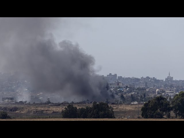 ⁣L'Armée israélienne continue à bombarder la bande de Gaza
