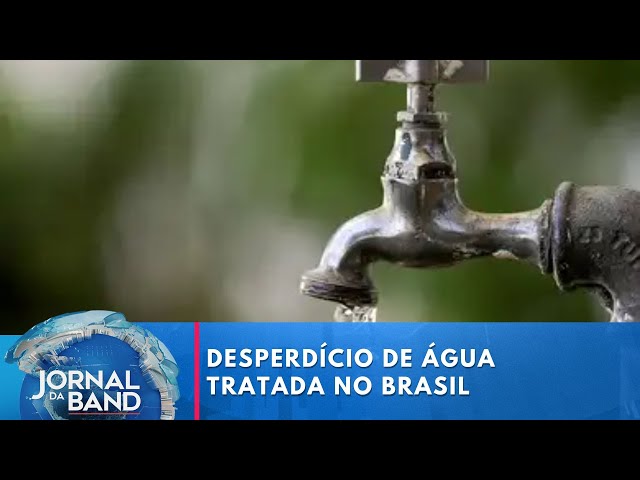 ⁣Quase 40% da água tratada é desperdiçada antes de chegar às torneiras no Brasil | Jornal da Band
