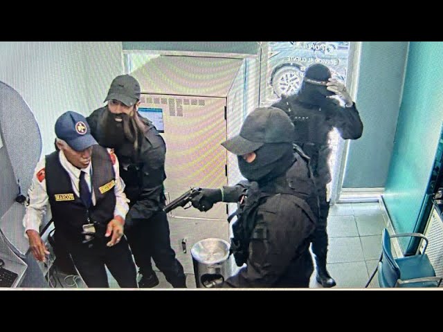 ⁣EN VIVO| Policía Nacional explica desenlace del asalto al Banco Popular