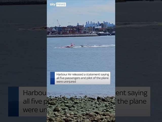 ⁣Injuries after seaplane hits into boat