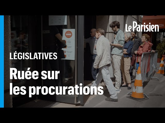 ⁣Législatives : à Paris, des électeurs se ruent au commissariat pour voter par procuration