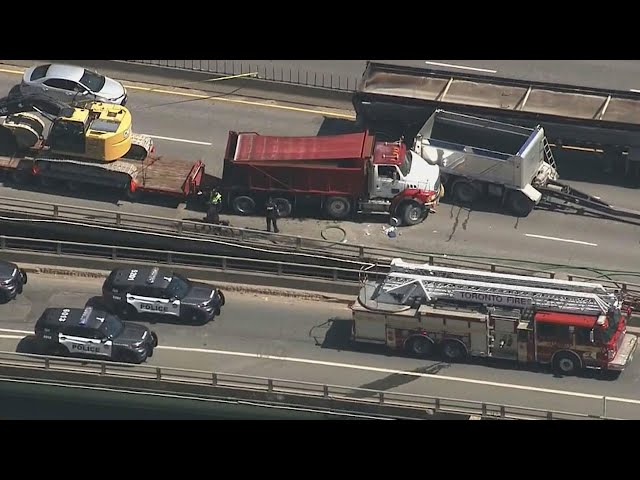 ⁣Fatal crash with 3 dump trucks shuts down Gardiner in Toronto
