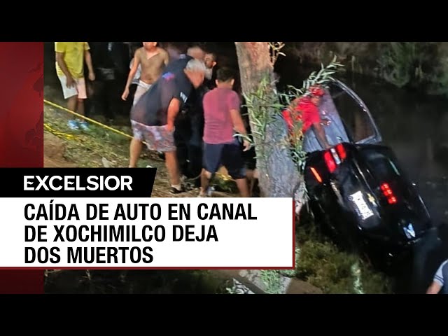 ⁣Auto cae a canal de Xochimilco y dos personas mueren ahogadas