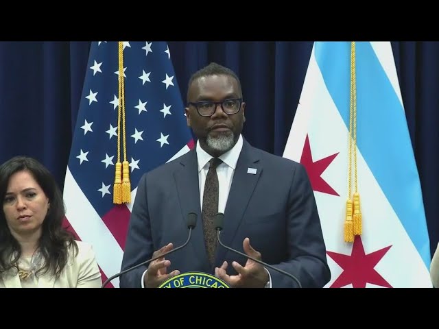 ⁣Chicago mayor responds to proposed curfew to deter teen chaos