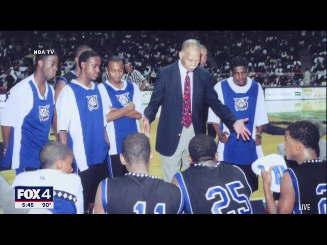 ⁣Legendary Fort Worth basketball coach Robert Hughes dies at age 96