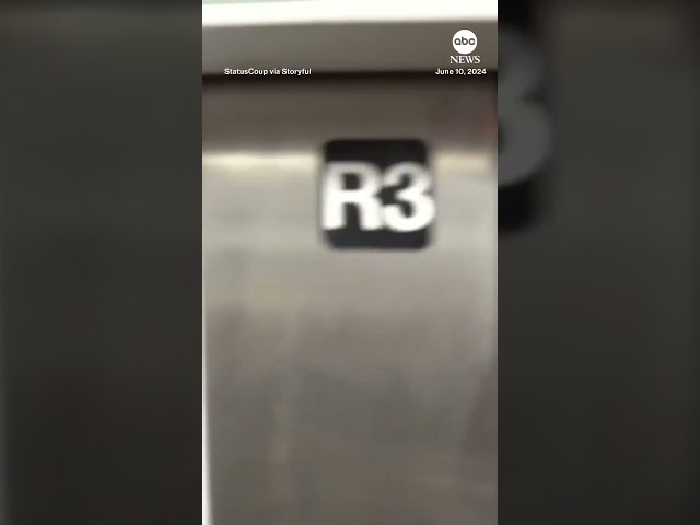 ⁣Protesters on NYC subway ask passengers to "raise your hand if you're a Zionist"
