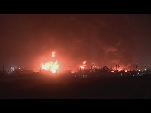 ⁣Live: Huge fire breaks out at oil refinery in northern Iraq
