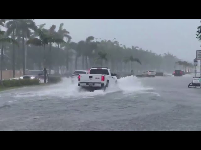 ⁣Heavy rain, floods hammer south Florida