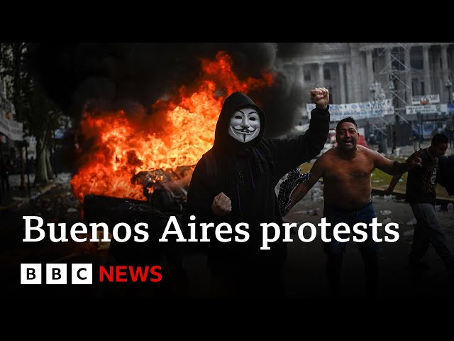 ⁣Buenos Aires rocked by violent clashes over Argentina's President Milei reforms | BBC News