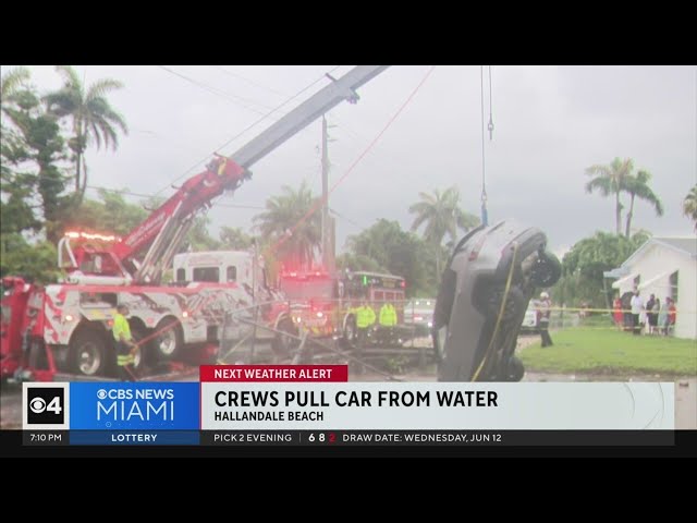 ⁣Driver ends up in body of water in Hallandale Beach