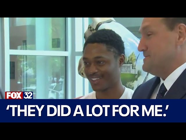 ⁣Chicago detectives honored for helping save shooting victim, now high school grad