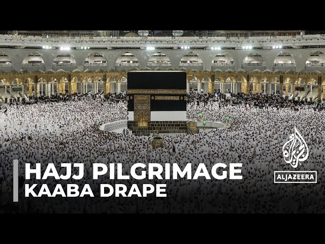 ⁣Hajj pilgrimage: The art behind the drape that covers the Kaaba