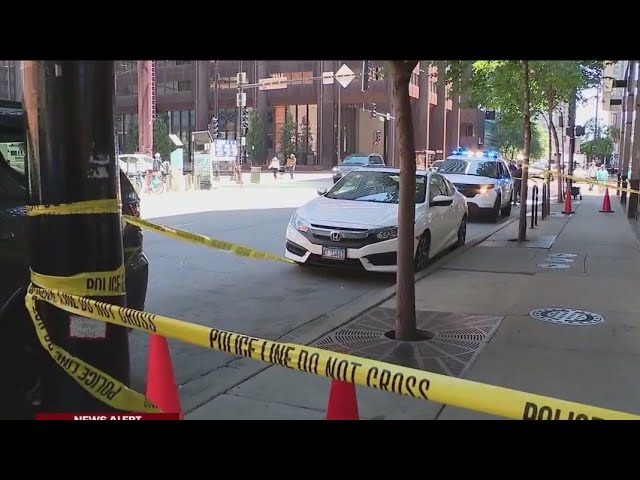 ⁣Man shot in Streeterville Whole Foods parking lot