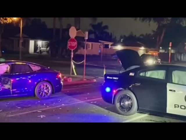 ⁣Tesla on Autopilot crashes into police car in Fullerton