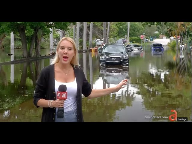 ⁣Carros varados, y calles inundadas: continúa la emergencia en el sur de Florida