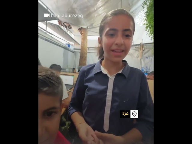 ⁣"عن روح أبي".. طفل من غزة يوزع التمر صدقة عن والده الشهيد