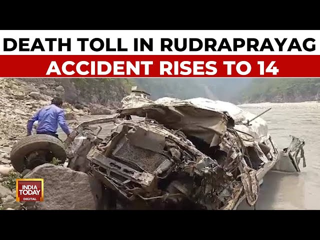 ⁣Rudraprayag Accident: Uttarakhand CM Dhami Meets Injured People |Ex Gratia Of 2 Lakh To Kin Of Dead