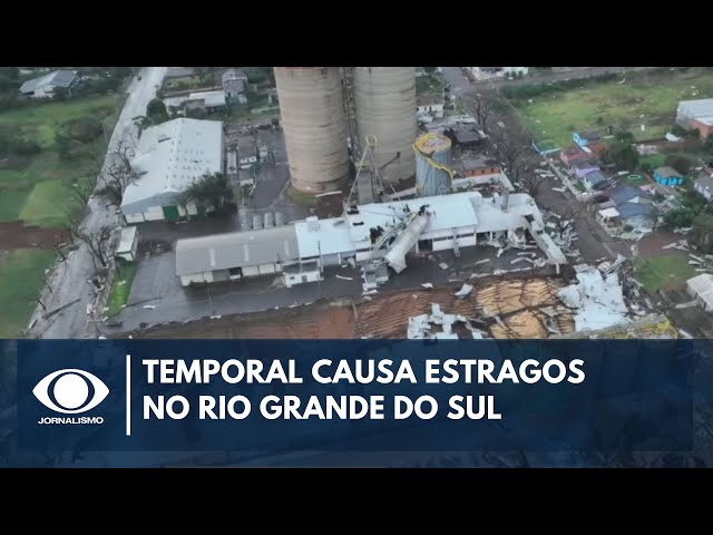 ⁣Temporal causa estragos no noroeste do Rio Grande do Sul
