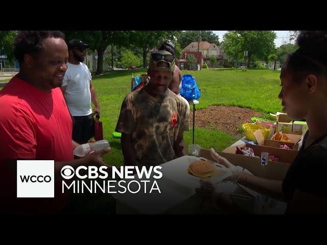 ⁣Minnesota woman holds BBQ for dads experiencing homelessness