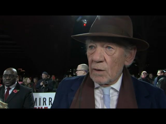 ⁣Ian McKellen, 85, hospitalized after falling off stage in London