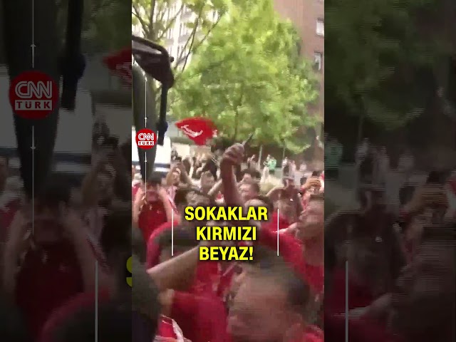 ⁣EURO 2024'te Bu Akşam Sahne Türkiye'nin! Dortmund Sokakları Kırmızı Beyaz...