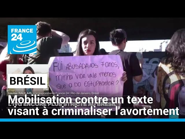 Brésil : mobilisation contre un projet de loi visant à criminaliser l'avortement issu d'un