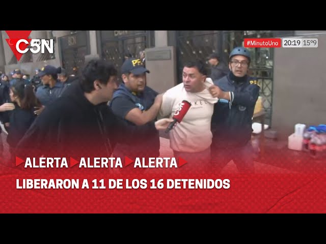 ⁣REPRESIÓN en el CONGRESO: LIBERARON a otras 11 PERSONAS y quedaron cinco DETENIDOS