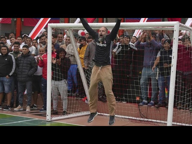 No Comment : tournoi de football dans des pénitenciers au Pérou