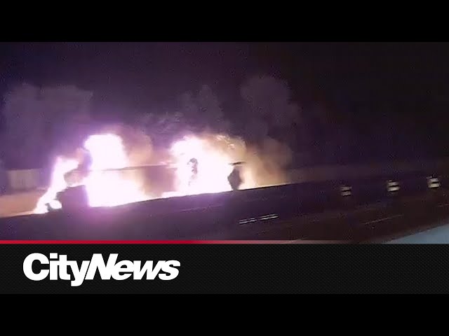 ⁣ON CAM: Fiery truck crash captured on Highway 401