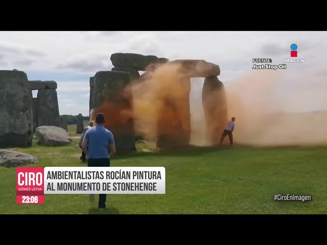 ⁣Ambientalistas rocían pintura sobre el monumento británico Stonehenge | Ciro Gómez Leyva