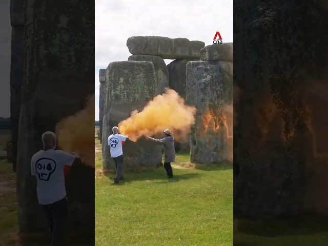 ⁣Stonehenge vandalised by Just Stop Oil protest group