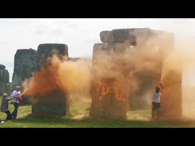 ⁣'Absolutely disgraceful': Climate protestors vandalise Stonehenge