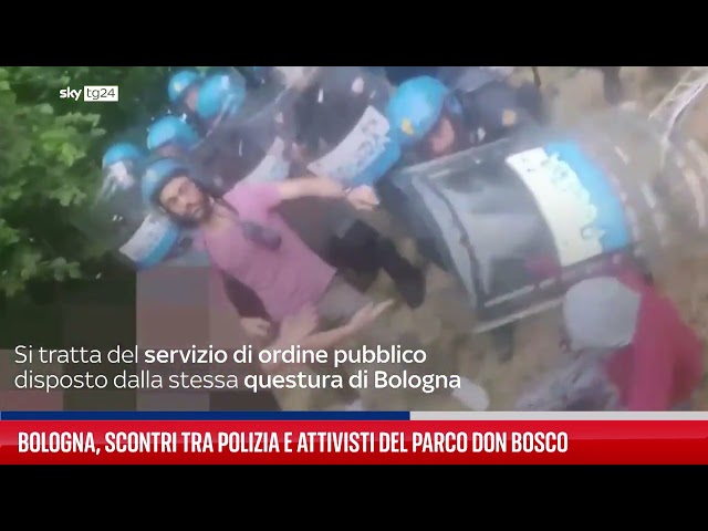 ⁣Bologna, scontri fra polizia e attivisti al parco don Bosco