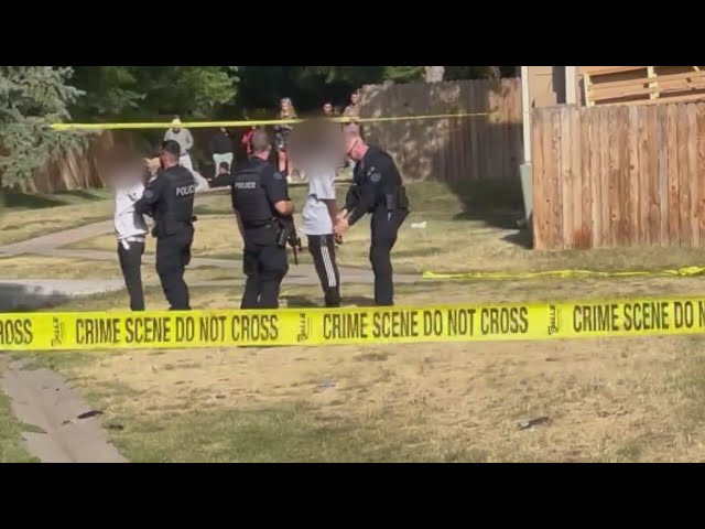 ⁣4 juveniles detained after 2 boys shot at basketball court in Aurora