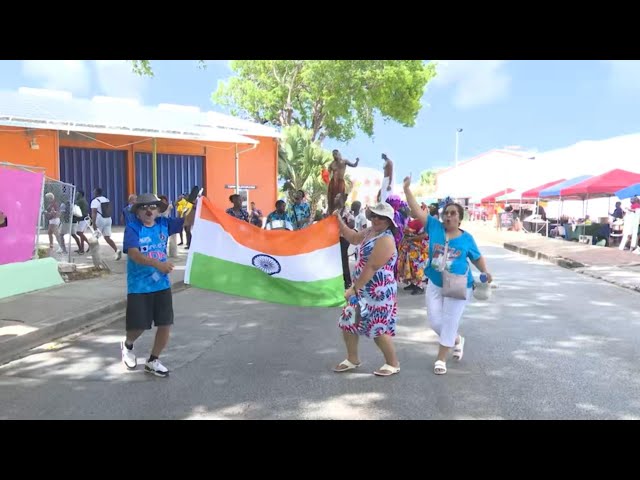 Fans flock to Kensington Oval