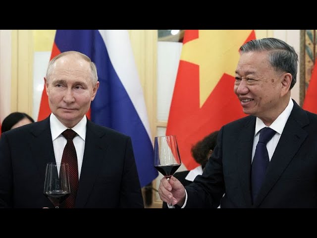 ⁣Putin reconsiders nuclear weapons doctrine after state visit to Vietnam