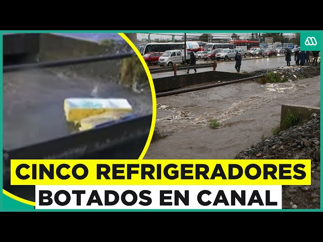 ⁣Cinco refrigeradores aparecen en canal Santa Marta: Alerta por desborde tras intensa lluvia