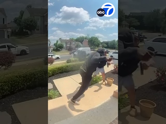 ⁣Dueling porch pirates scuffle to steal package outside Pennsylvania home | #Shorts