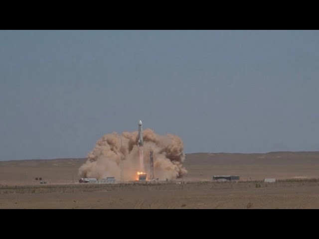 ⁣China's reusable rocket completes 10 km vertical takeoff, landing test
