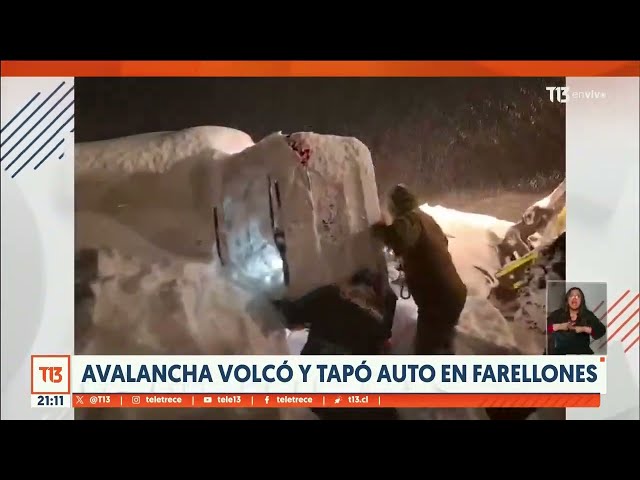 ⁣Avalancha volcó y tapo auto: Farellones  permanecerá cerrado tras fuertes nevadas