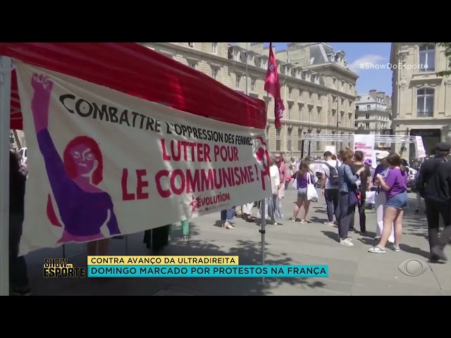 ⁣Domingo é marcado por protestos na França