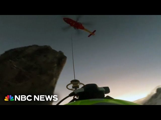 ⁣Watch: Rescuers save stranded climbers on Italian mountainside